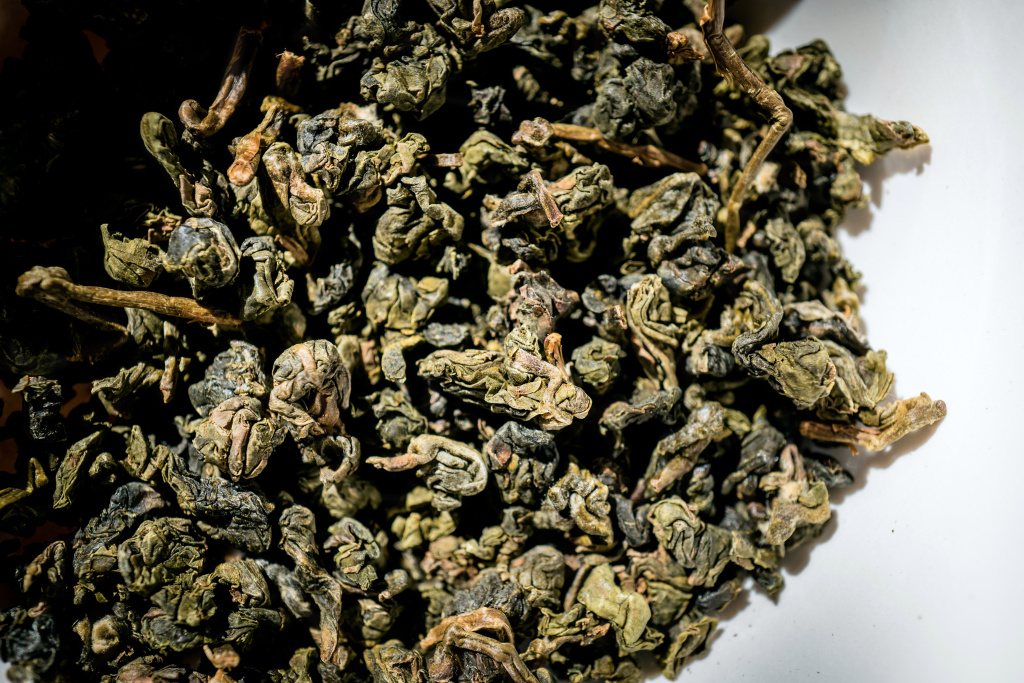 Close-up of Milk Oolong leaves