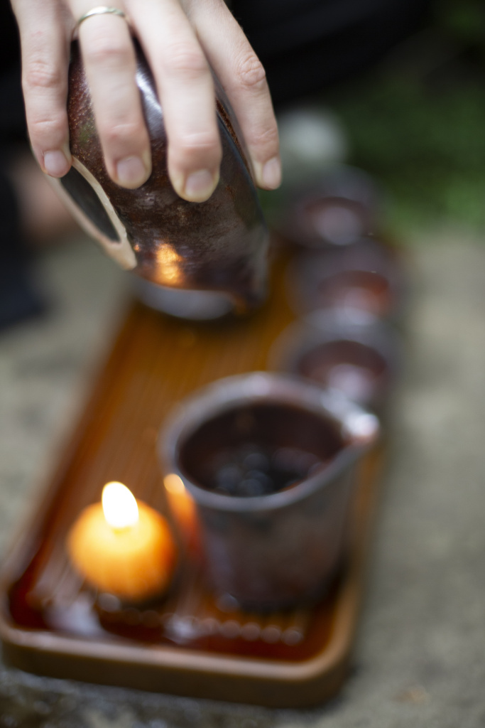 Gongfu Cha process — pouring tea