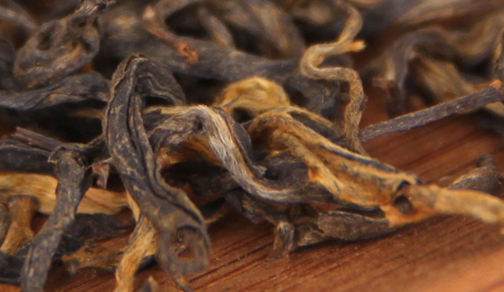 Dian Hong Mao Feng leaf close-up